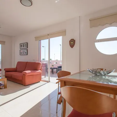 Fabulous Ocean Front Penthouse Apartment *